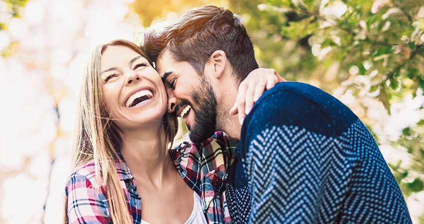 Couple gets close after undergoing bad breath treatment